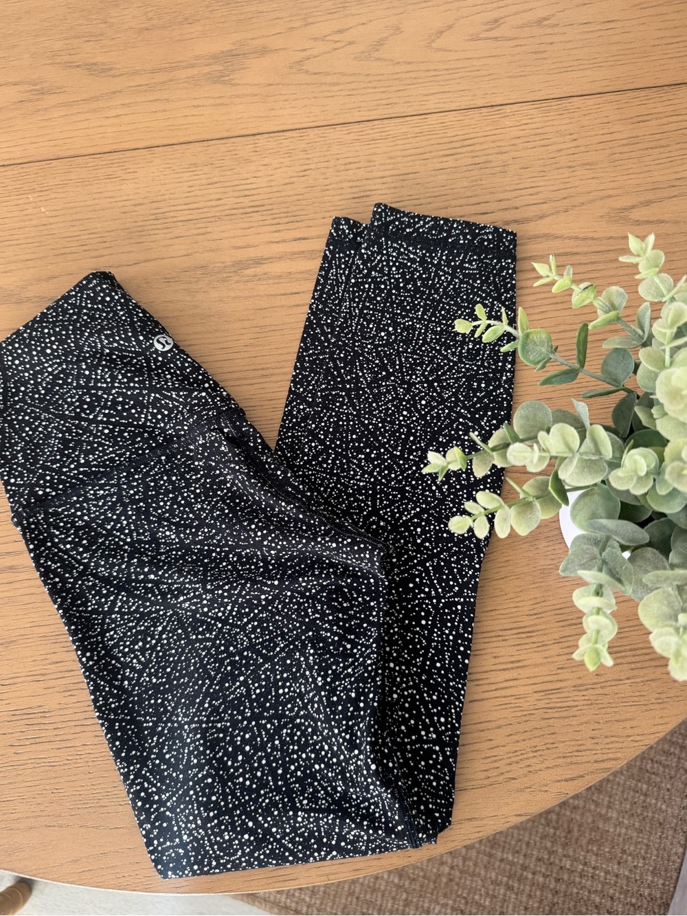 Lululemon Align Crop pants - Size 4